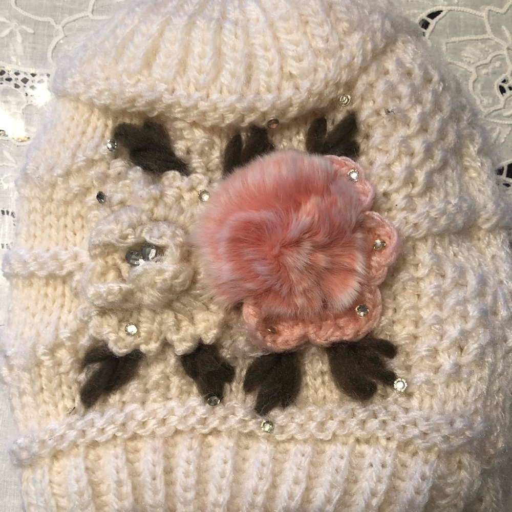 NWOT Handmade soft crochet hat